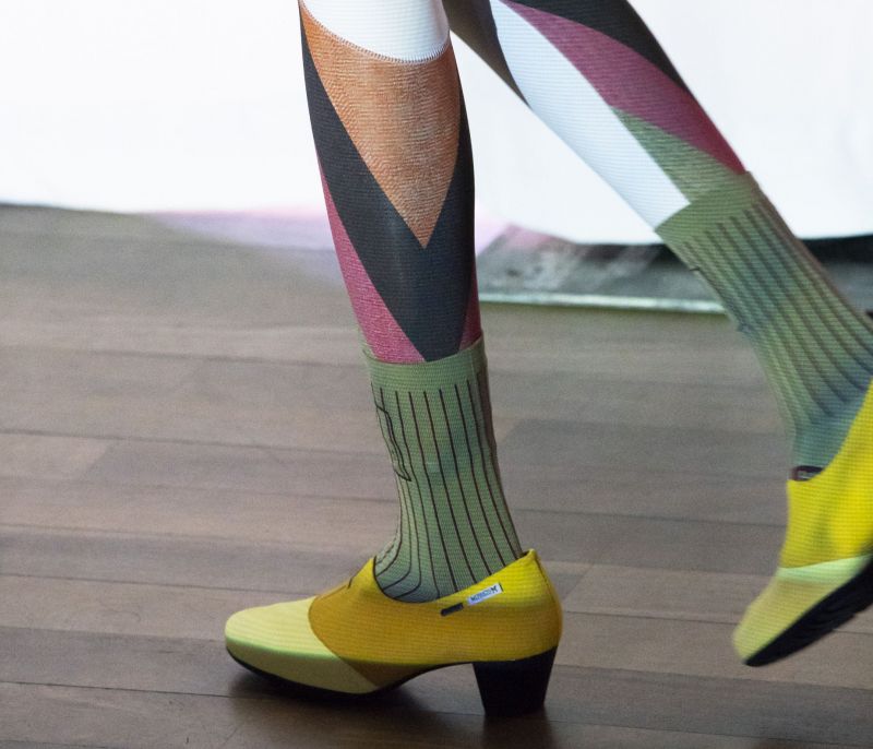 Sock It To Me: Tα κοντά καλτσάκια δεν φοριούνται μόνο με sneakers