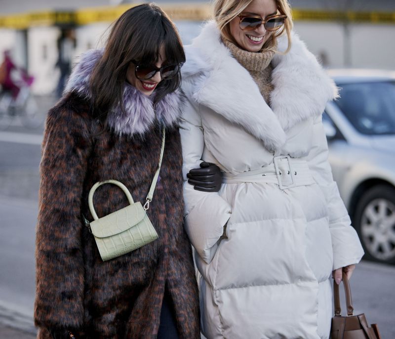 Puffer Jacket: 7 κομψά σύνολα για να εντάξεις μέσα τους αυτό το ζεστό πανωφόρι
