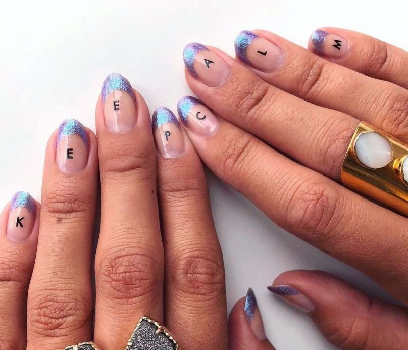 Sunday Nailspiration! Αν δεν έχεις κάνει ακόμα μανικιούρ για το ρεβεγιόν, δες εδώ…