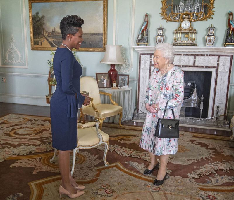 Από το επίσημο site της royal family λείπει ένα βασικό μέλος και όλοι αναρωτιούνται γιατί