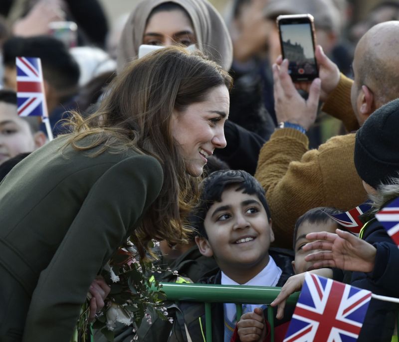 Το φόρεμα της Kate Middleton κοστίζει 26 Ευρώ και μπορείς να το αποκτήσεις αμέσως!