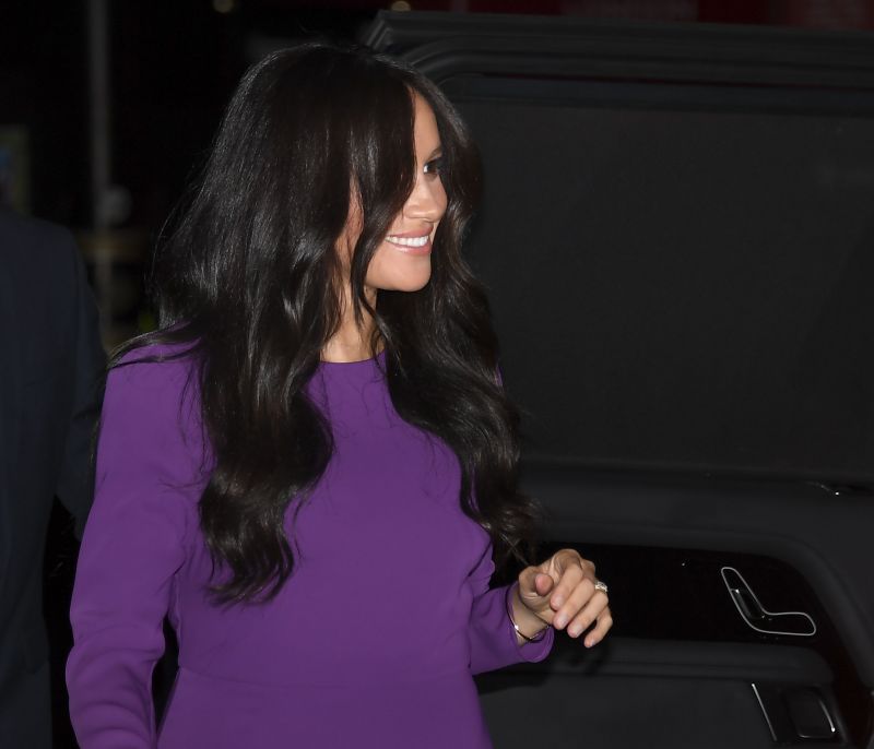 H Meghan Markle έπρεπε να πάει μέχρι τον Καναδά για να φορέσει το shoe trend της σεζόν