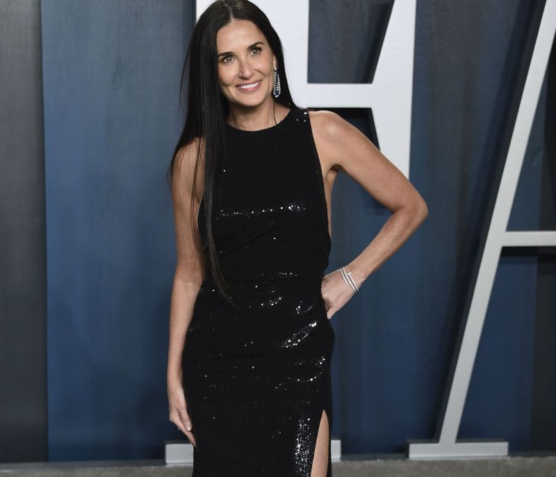 H Demi Moore πήγε στο πάρτι του Vanity Fair με την μεγάλη κόρη της και τις λες και δίδυμες πια