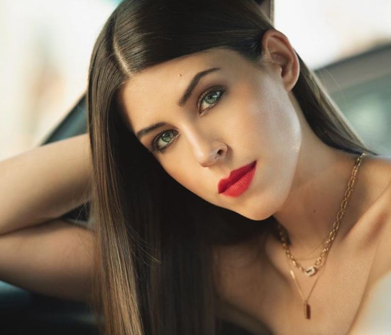 20 ώρες πριν η Demy άλλαξε χρώμα στα μαλλιά της και είναι μία… τρέλα (photos)