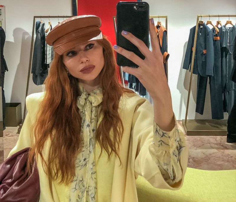 PFW: Ένα sportmax girl είναι πάντα μέσα στη μόδα