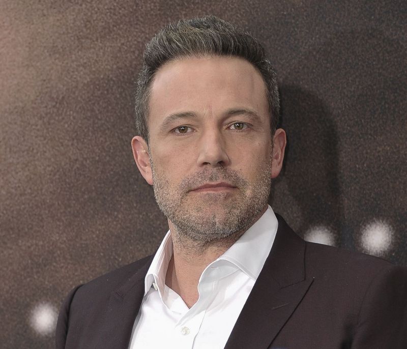 Η νέα σύντροφος του Ben Affleck είναι 16χρόνια μικρότερη και είναι μια καλλονή