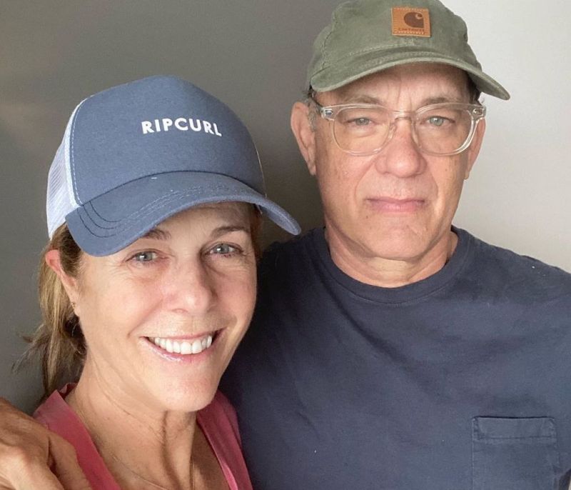 Το νέο μήνυμα του Tom Hanks για τα συμπτώματα που έχει δύο εβδομάδες μετά την καραντίνα
