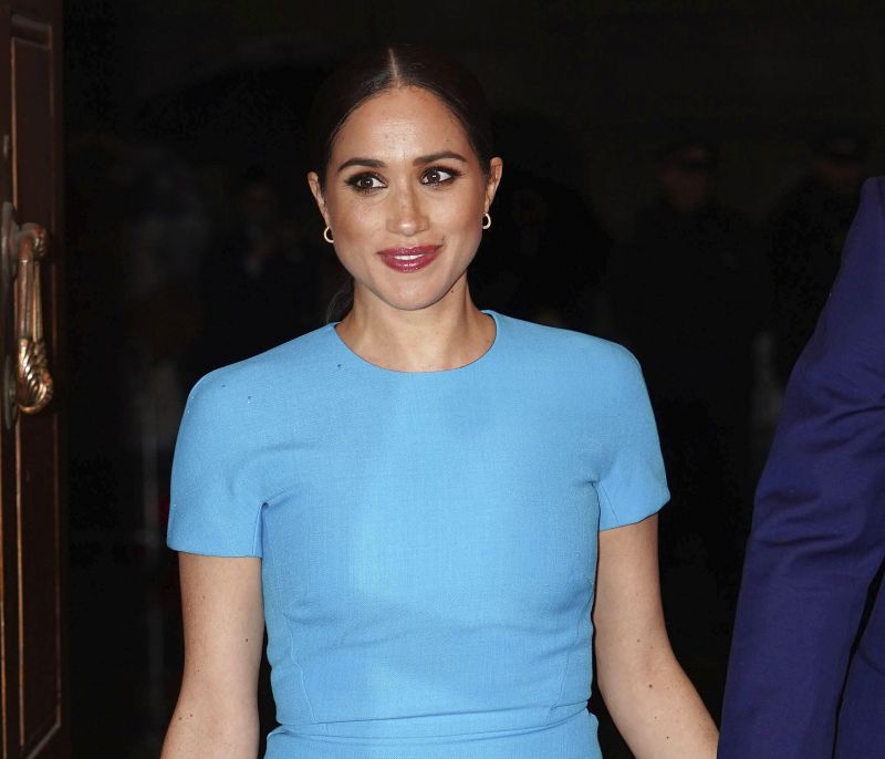 Meghan Markle: Έκλεισε την πρώτη της δουλειά μετά την παραίτηση των royal καθηκόντων της