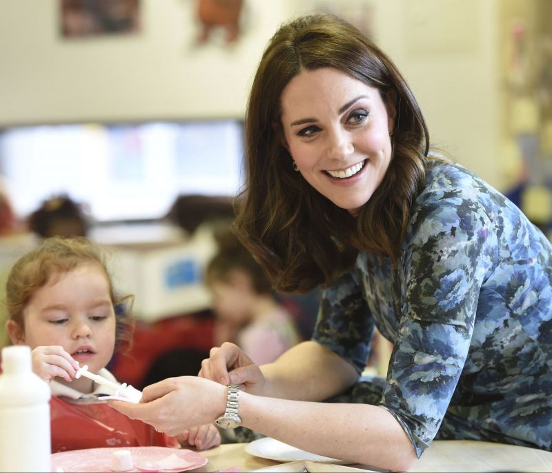Tο floral φόρεμα της Kate Middleton ταιριάζει σε όλες μας