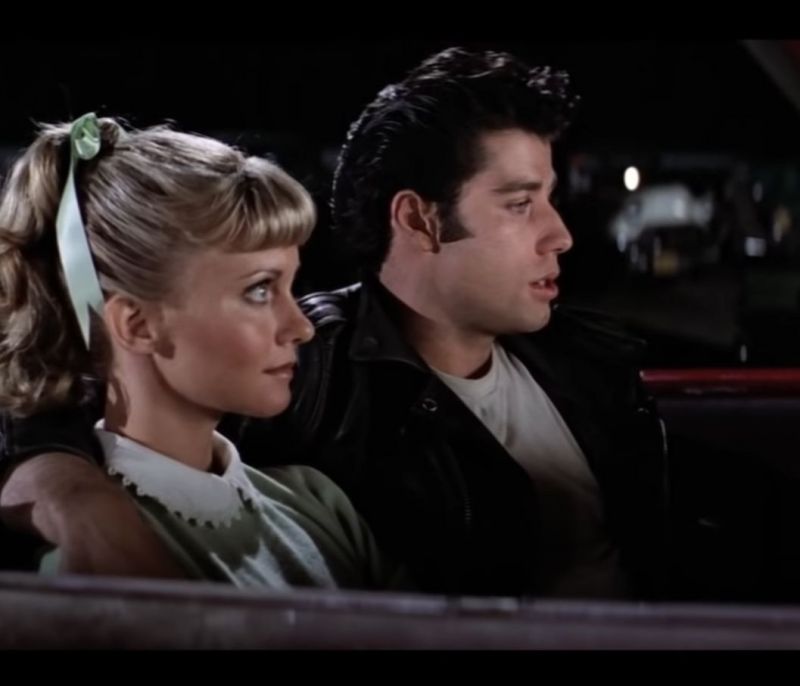 Τα drive-in cinemas της Αθήνας ήρθαν για να ξετρυπώσουν την (πολύ) ρομαντική πλευρά του εαυτού σου