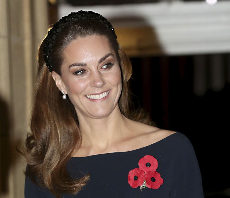 Το shoe trick της Kate Middleton θα σε κάνει να ταυτιστείς μαζί της