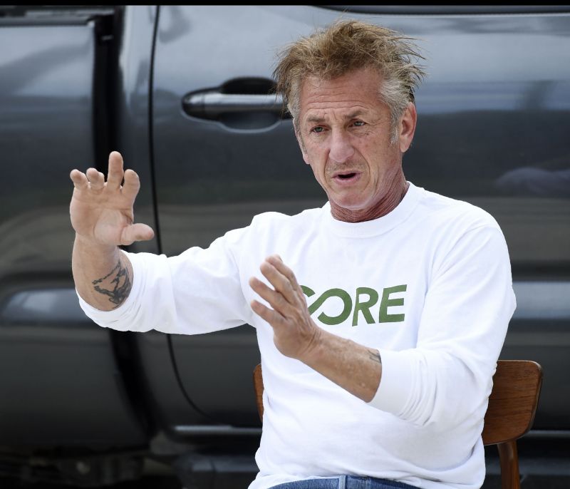 Ο Sean Penn παντρεύτηκε κρυφά και δεν φαντάζεσαι με ποια