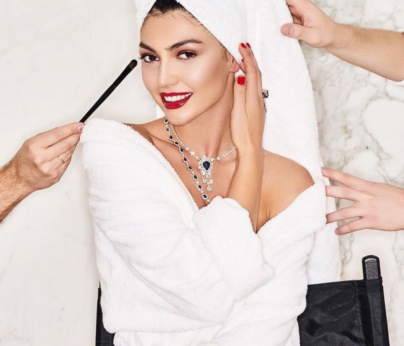 Κέισι του GNTM: Η πασαρέλα στη μέση του δρόμου με hot outfit