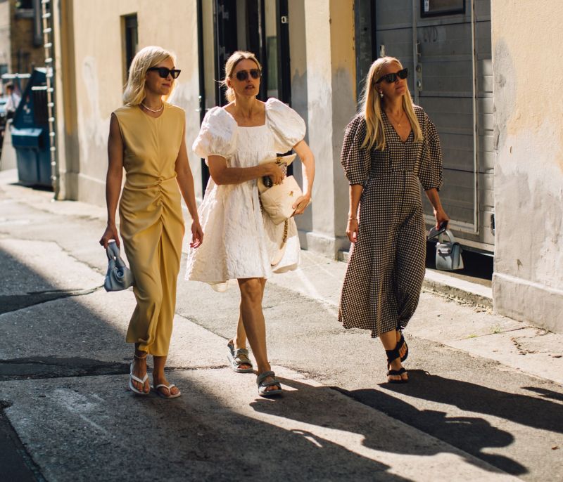 Tι να φορέσεις σε wedding party αν είσαι μέσα στους λίγους (&κομψούς) καλεσμένους;