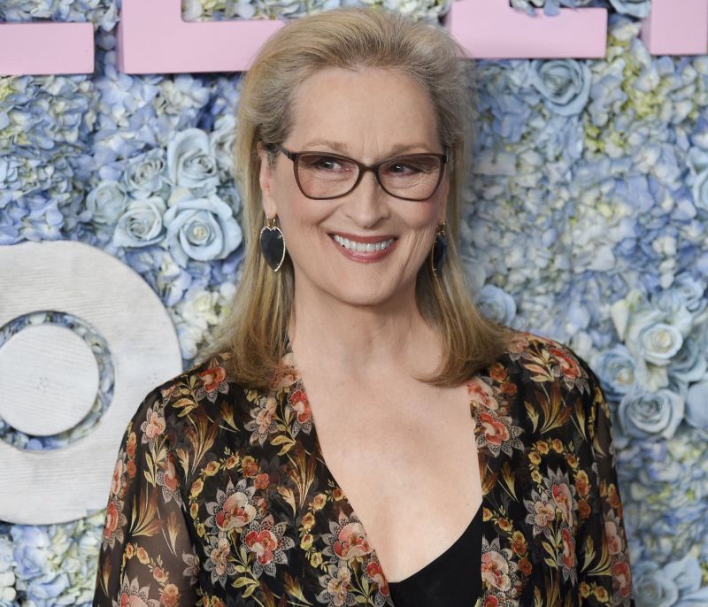 Η Meryl Streep έγινε κοκκινομάλλα και δυσκολευτήκαμε να την καταλάβουμε