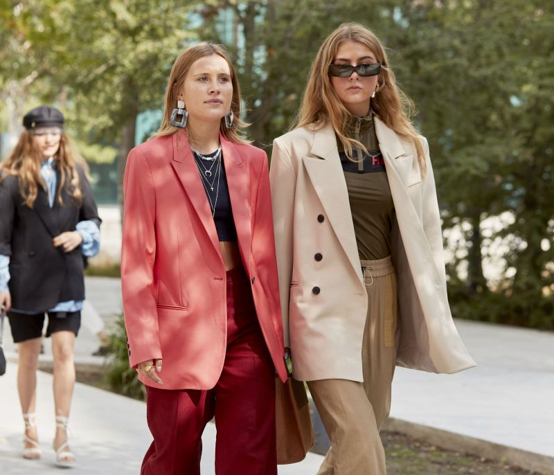 Tι αλλάζει φέτος στον τρόπο που φοράμε το blazer;