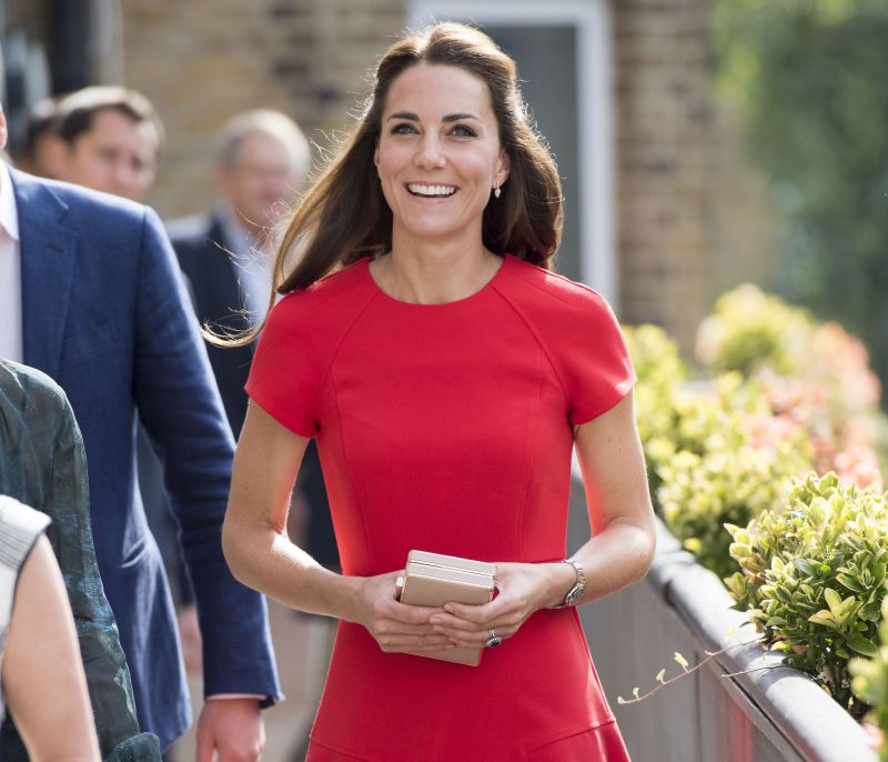 Με μία νέα εμφάνιση η Kate Middleton στηρίζει τη βιωσιμότητα της μόδας