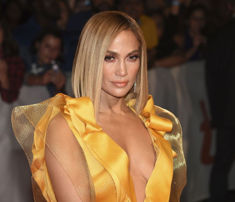 Η Jennifer Lopez μόλις απέκτησε τις πιο τέλειες αφέλειες που έχεις δει