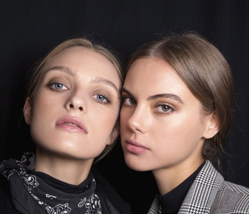 6 make up tips για να δείχνουν τα μάτια σου πιο ξεκούραστα