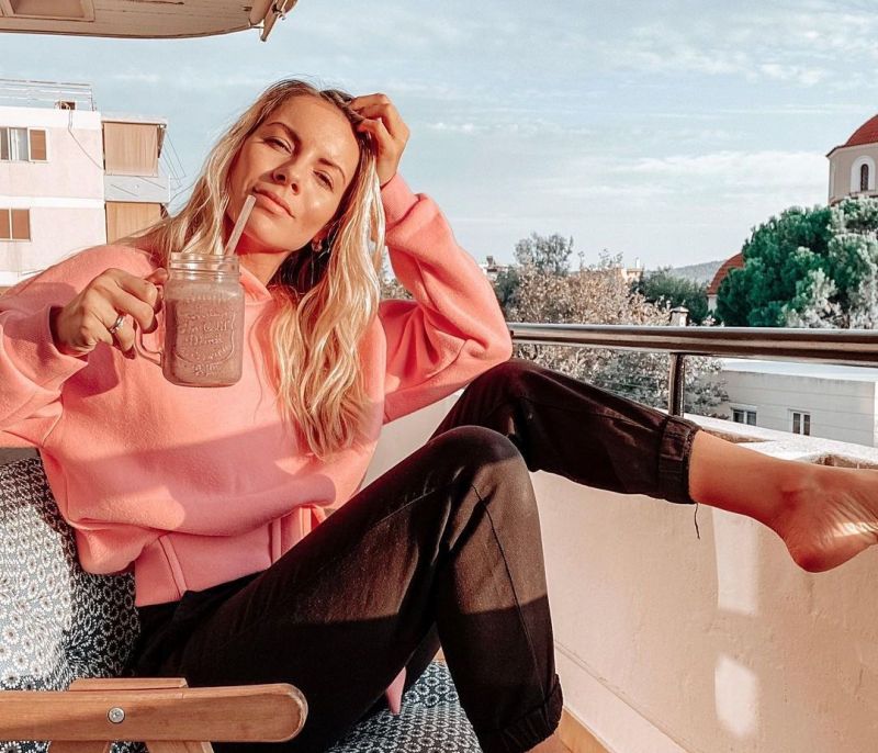 Το cosy look της Μαρίας Λουίζας Βούρου είναι η ωραιότερη επιλογή για μέσα στο σπίτι