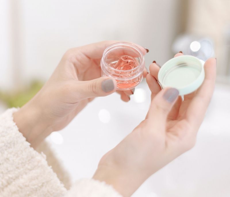 Πόση ποσότητα από κάθε skincare προϊόν πρέπει να βάζεις στο πρόσωπό σου;