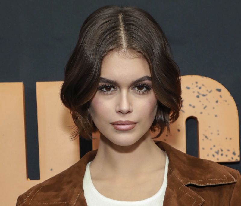 Το νέο κούρεμα της Kaia Gerber συνδυάζει τις δύο μεγαλύτερες τάσεις του 2021