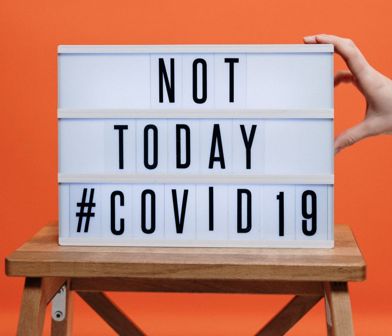 Covid self-test: Πώς θα το κάνεις σωστά μόνη σου; (vid)