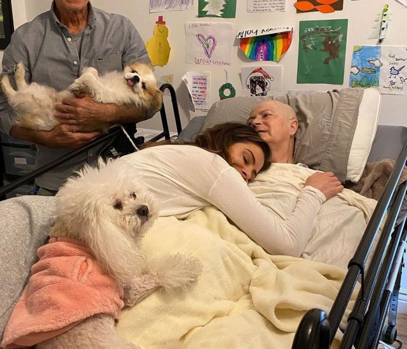 Έφυγε από τη ζωή η μαμά της Maria Menounos μετά από πολυετή μάχη με τον καρκίνο