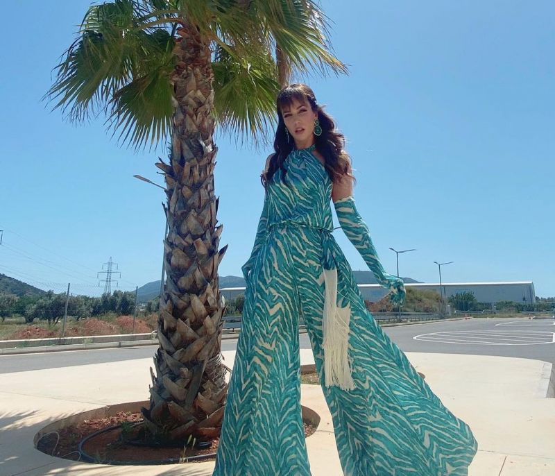 Η Κατερίνα Στικούδη μας βάζει από τώρα σε summer mood με τις εμφανίσεις της