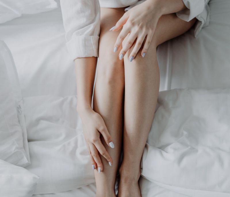 #StrawberryLegs: Δεν είναι τάση, είναι αυτό που συμβαίνει στα πόδια μας μετά το ξύρισμα