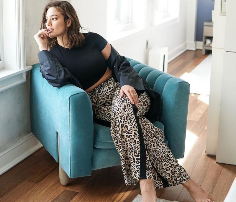 Office Style: 7 αέρινα παντελόνια που αναδεικνύουν τις curvy αναλογίες
