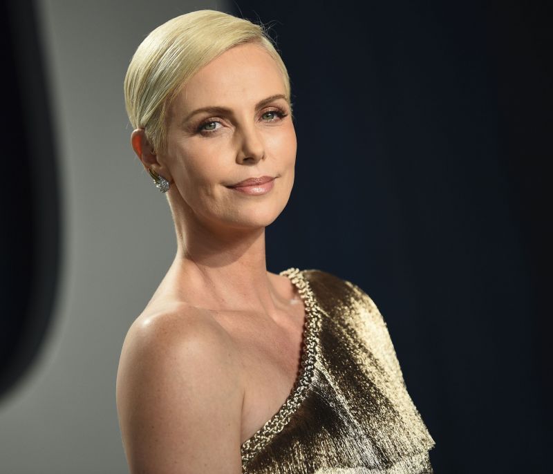 H Charlize Theron χωρίς μακιγιάζ είναι ακόμα πιο γοητευτική