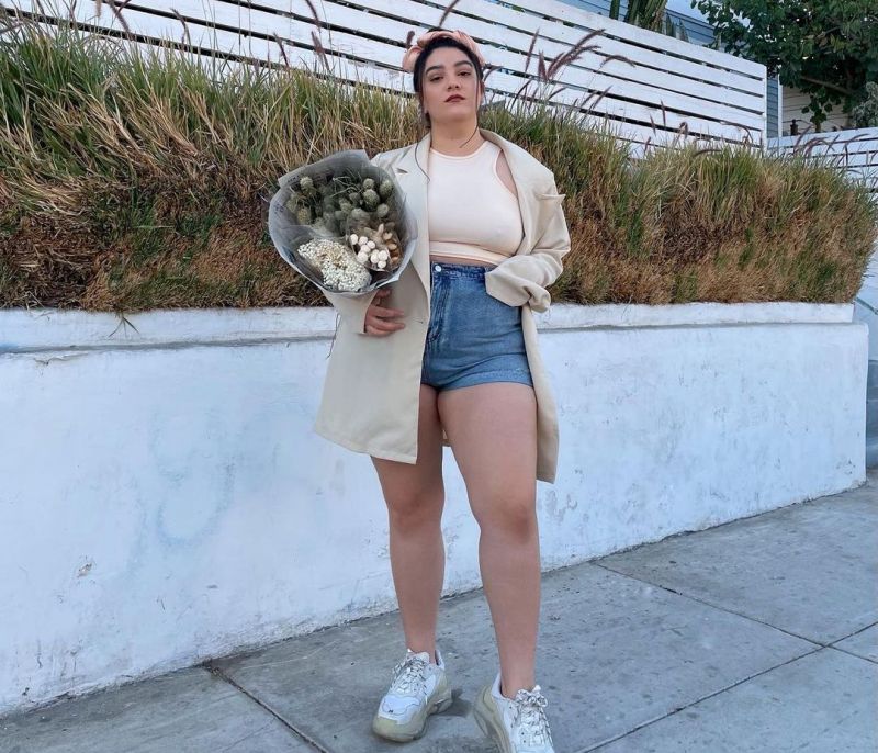 Curvy Style: Ταινία στο σπίτι με την παρέα; 8 τρόποι να φορέσεις το αγαπημένο σου σορτσάκι