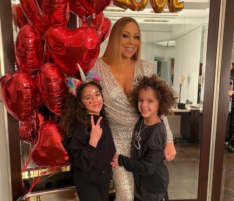 Monroe Cannon: Η 10χρονη κόρη της Mariah Carey έγινε μοντέλο (photos)