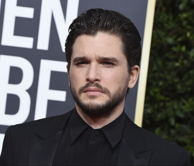 Ο Kit Harington μιλάει ανοιχτά για τα προβλήματα με το αλκοόλ και τις αυτοκτονικές σκέψεις