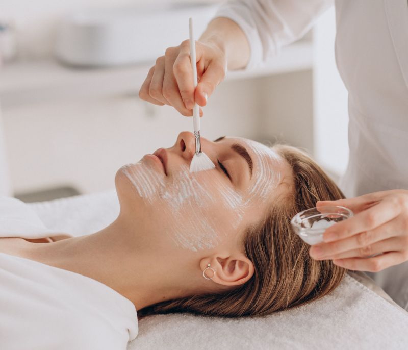 Επέστρεψες από τις διακοπές; Τα beauty treatments που χρειάζεται να κάνεις ASAP