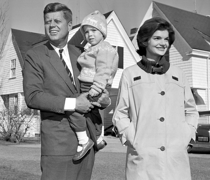 Τα εγγόνια των Kennedys μεγάλωσαν - Η Rose είναι ίδια η Jackie