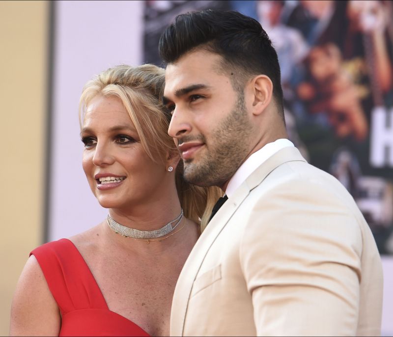 Η Britney Spears αρραβωνιάστηκε τον Sam Asghari - Η προκλητική ανακοίνωση στο Instagram