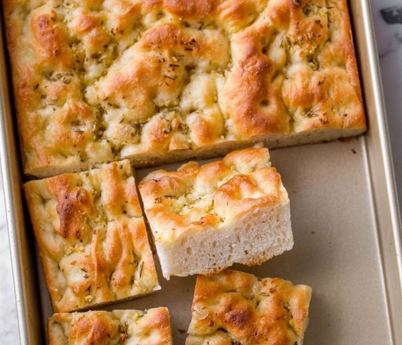 Focaccia: Το μυστικό για να φτιάξεις την πιο νόστιμη (video)