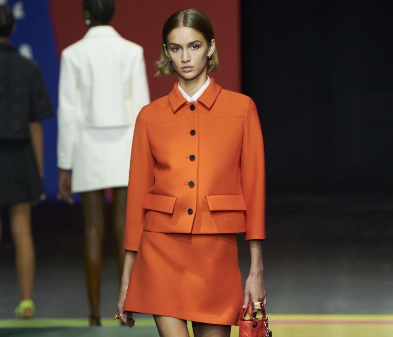 PFW: H Maria Grazia Chiuri τιμά τον Marc Bohan με την SS22 συλλογή του οίκου Dior