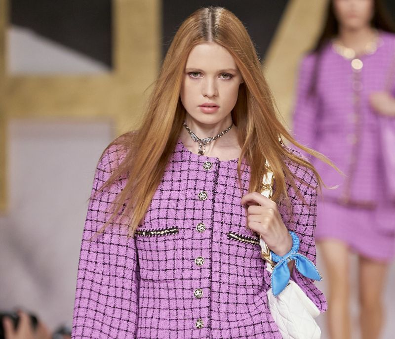 PFW: Η SS22 συλλογή του οίκου Chanel είναι ελπιδοφόρα και γεμάτη αισιοδοξία για το μέλλον