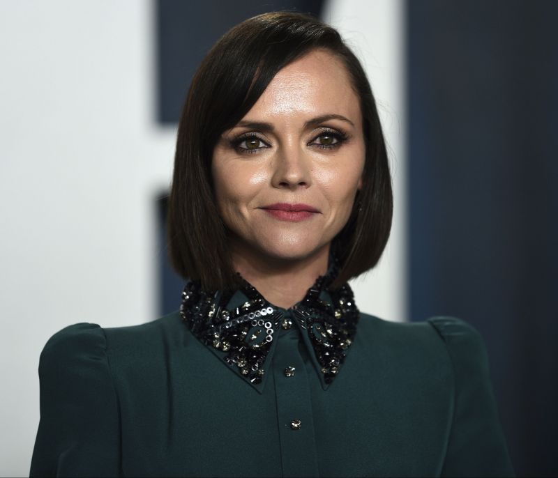 Η Christina Ricci παντρεύτηκε ξανά και δημοσίευσε τις πρώτες φωτογραφίες στο Instagram