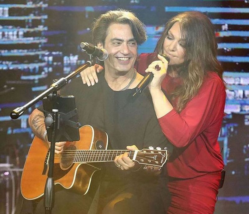 Καίτη Γαρμπή: Η αδημοσίευτη φωτογραφία με τον Σχοινά και η τρυφερή αφιέρωση