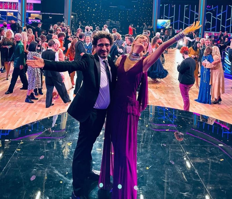Party glam! Το WOW beauty look της Βίκυς Καγιά στην πρεμιέρα του Dancing With the Stars