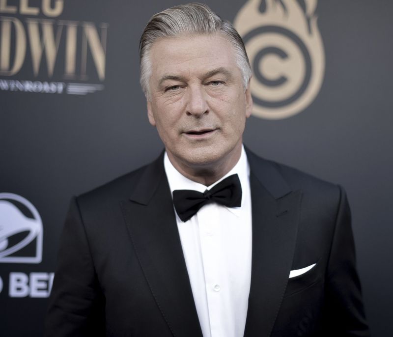 Ηθοποιός της ταινίας «Rust» κατηγορεί τον Alec Baldwin! Δεν έλεγξε το όπλο του μόλις το παρέλαβε