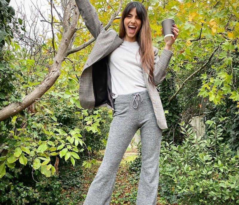 Do it like Ηλιάνα! 10 παντελόνια φόρμας για sporty chic εμφανίσεις
