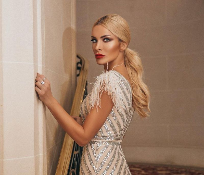 Η Κατερίνα Καινούργιου είναι ponytail queen – Tips & tricks για να κάνεις κι εσύ τέλειες αλογοουρές