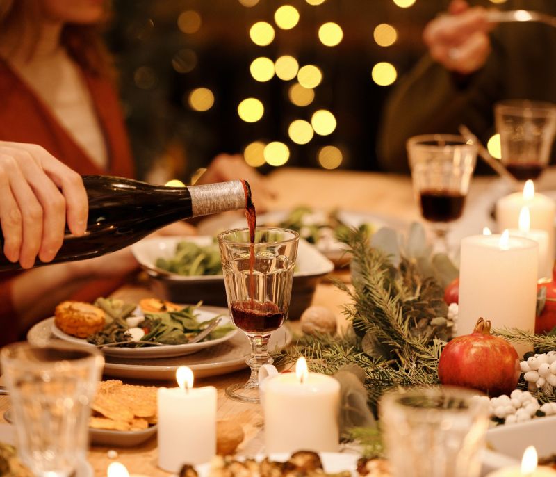 Christmas is coming! Πώς θα οργανώσεις το τέλειο χριστουγεννιάτικο ρεβεγιόν