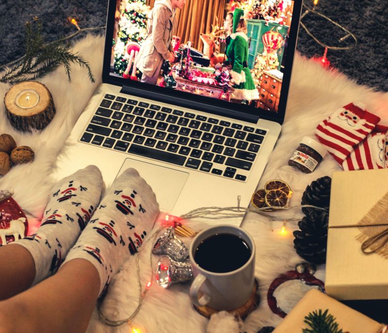 Βαρέθηκες να βλέπεις τις ίδιες #christmasmovies κάθε χρόνο; Ορίστε 6 εναλλακτικές επιλογές!