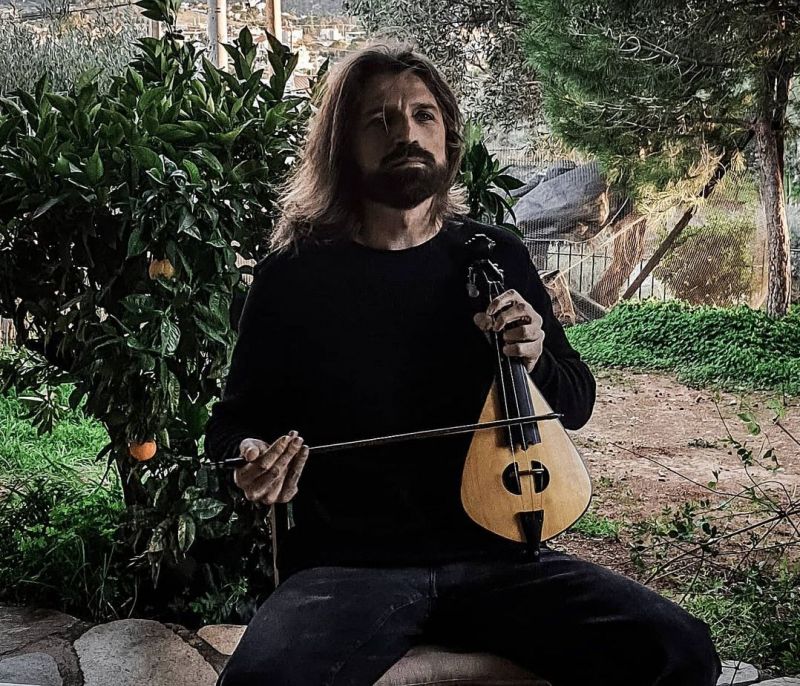 O άγνωστος έρωτας και ο γάμος του τηλεοπτικού Μάρκου Βρουλάκη από τον Σασμό με top model των 90’s